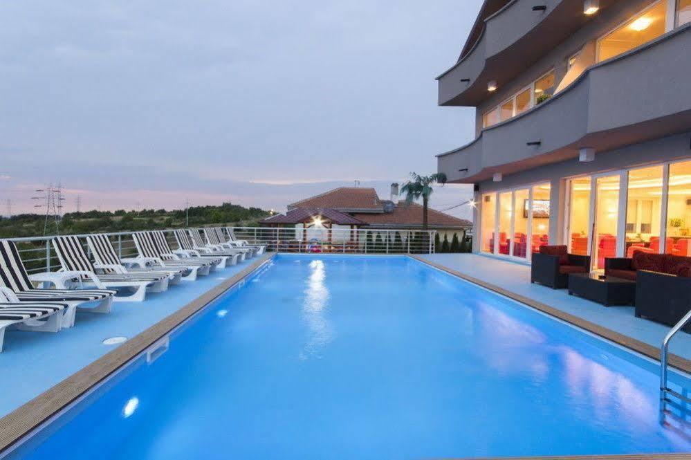 Miami Spa And Wellness Belgrade Extérieur photo